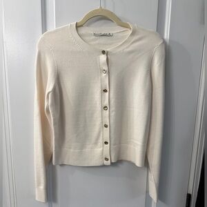 Abercrombie Cream Button-Up Women's Sweater